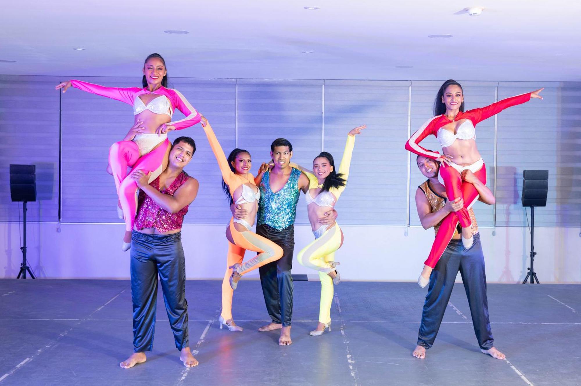 Ritz Acapulco All Inclusive Exterior foto The 2012 Philippine National Dance Company