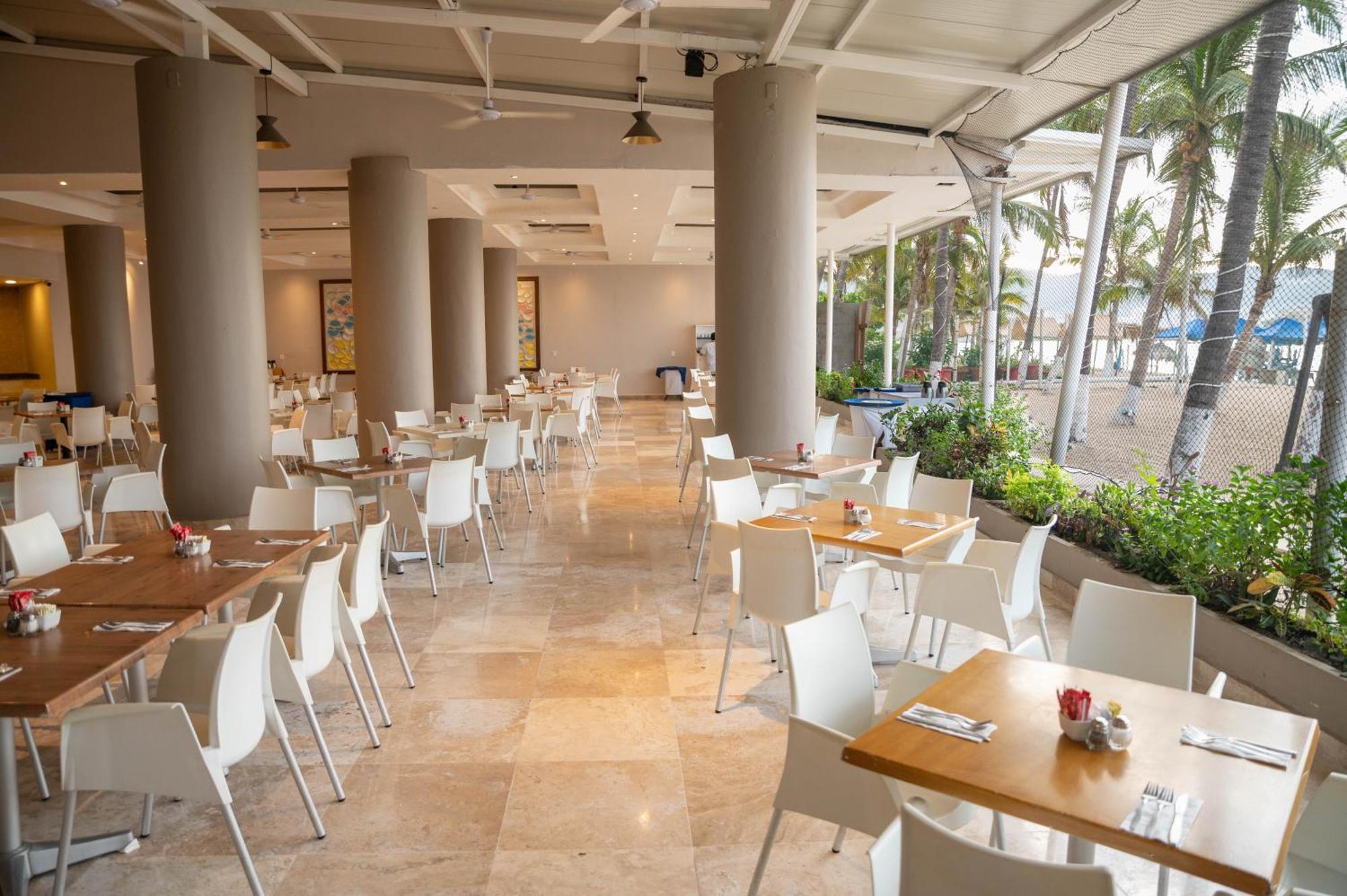 Ritz Acapulco All Inclusive Exterior foto The Beach Club